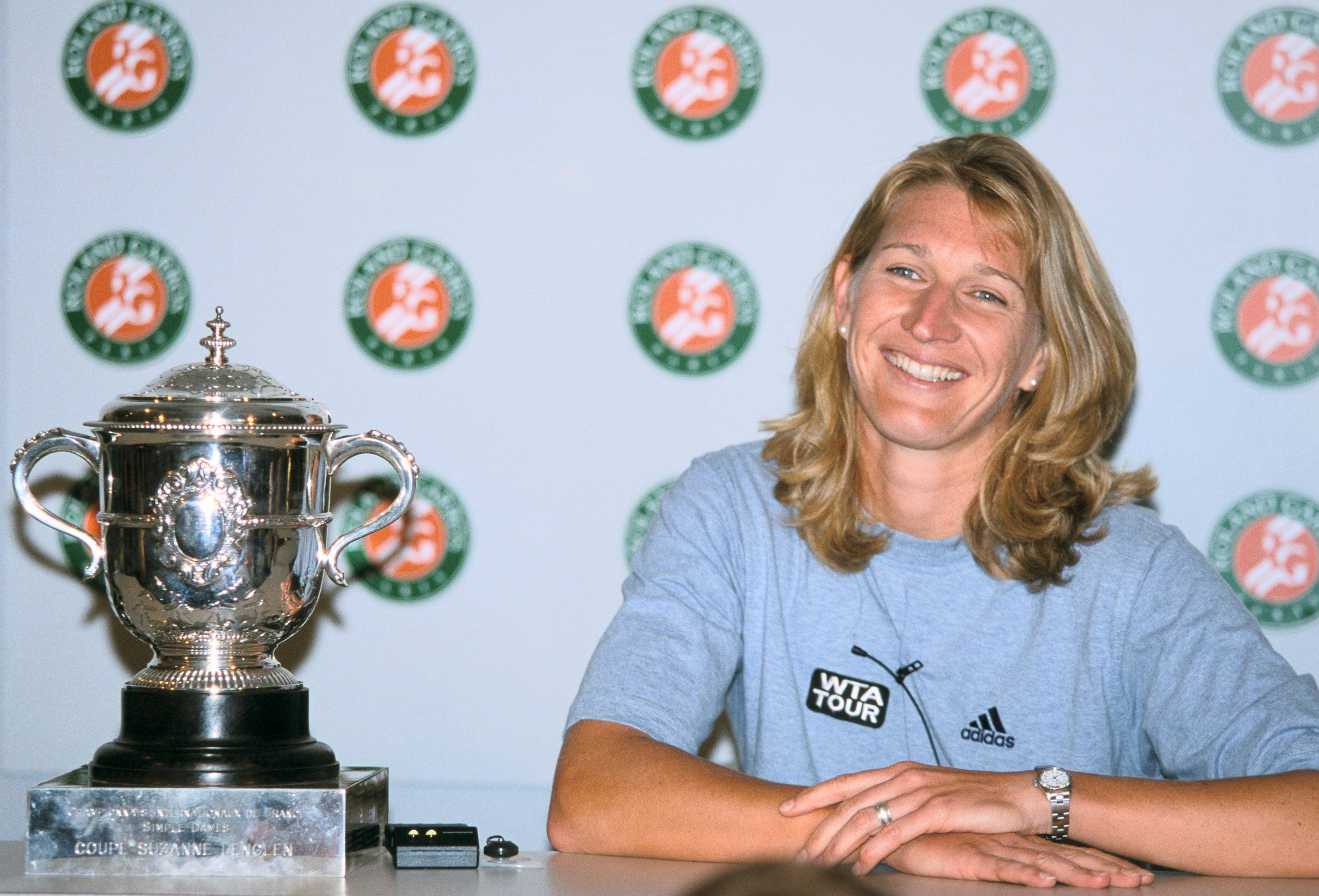 Steffi Graf in press conference after winning Roland-Garros 1999