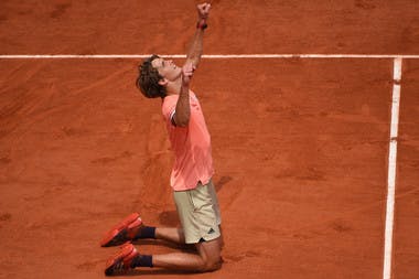 Alexander Zverev célèbre sa victoire face à Karen Khachanov, Roland-Garros 2018