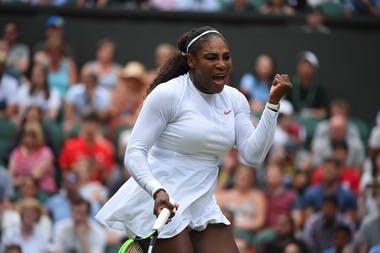 Serena Williams au 2e tour de Wimbledon 2018/ Serena Williams fist pumping Roland-Garros 2018