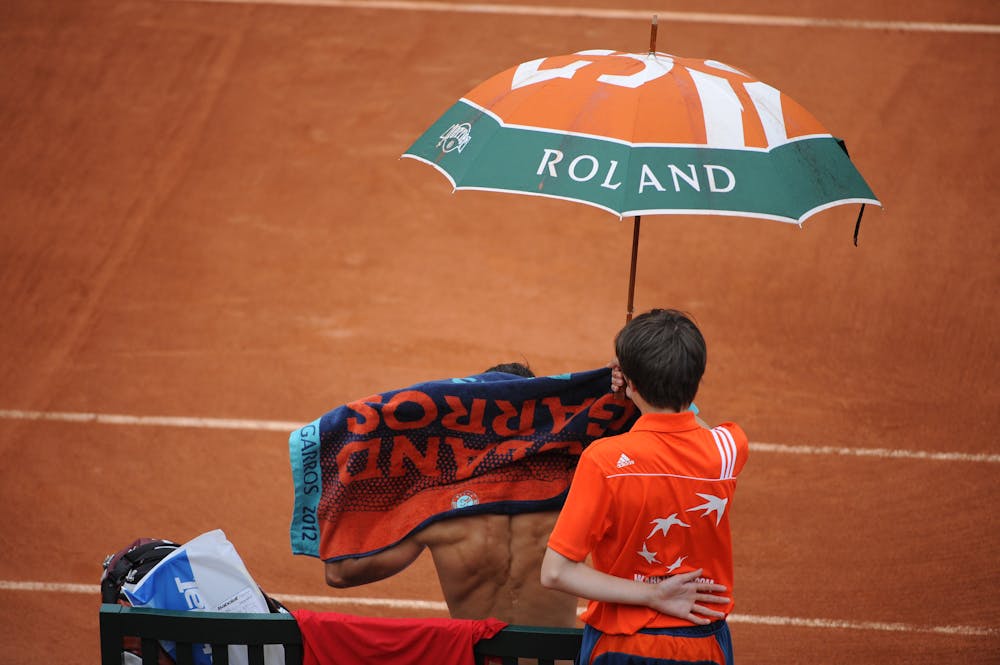 serviette joueur, carré blanc, roland-garros, Rafael Nadal, 2012