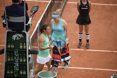 Schiavone against Kuznetsova during the 2nd round at Roland-Garros 2015