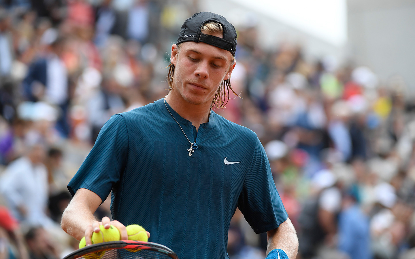 nike shapovalov