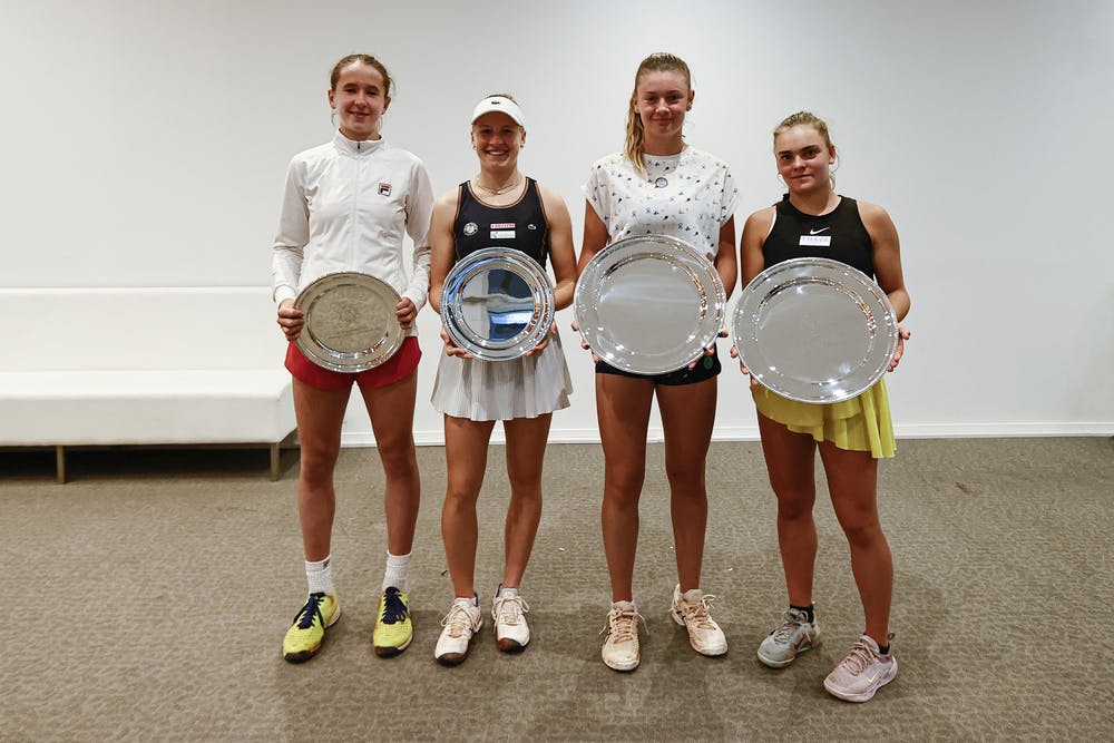 Nikola Bartunkova, Celine Naef, Lucie Havlickova, Sara Bejlek, finale, double filles, Roland-Garros 2022