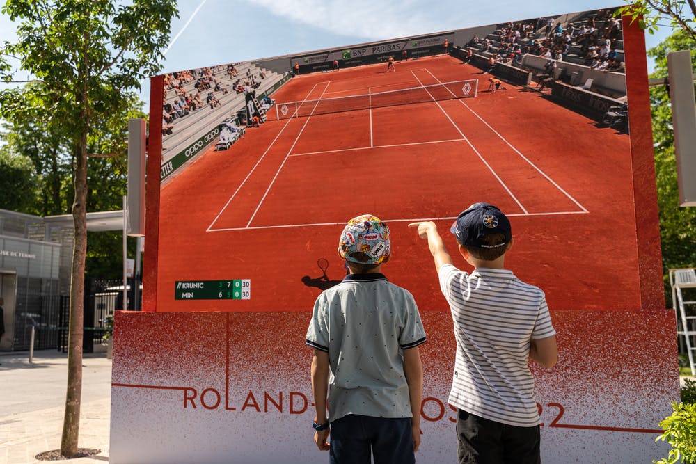 Roland Garros 2022 fans, screen