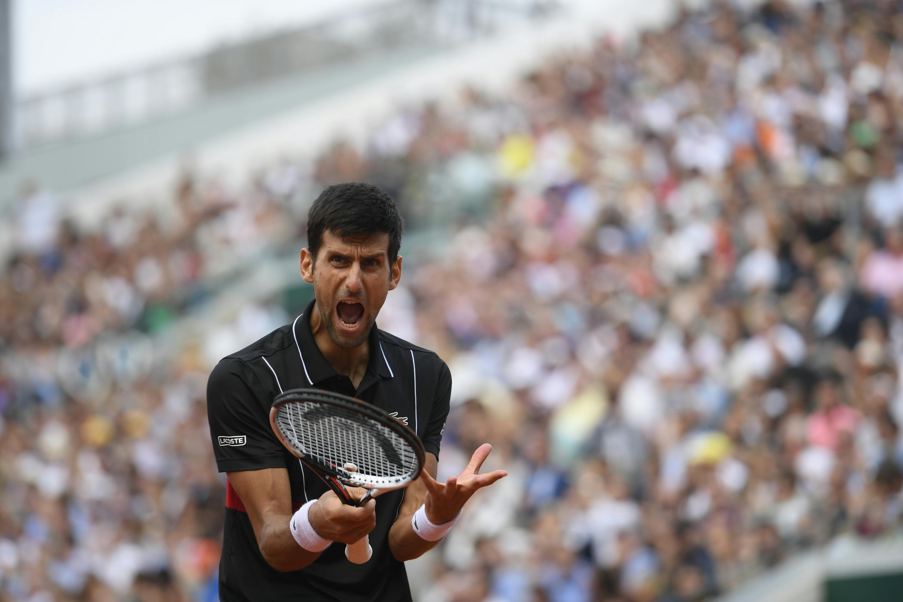 Novak Djokovic angry at himself during Roland-Garros 2018