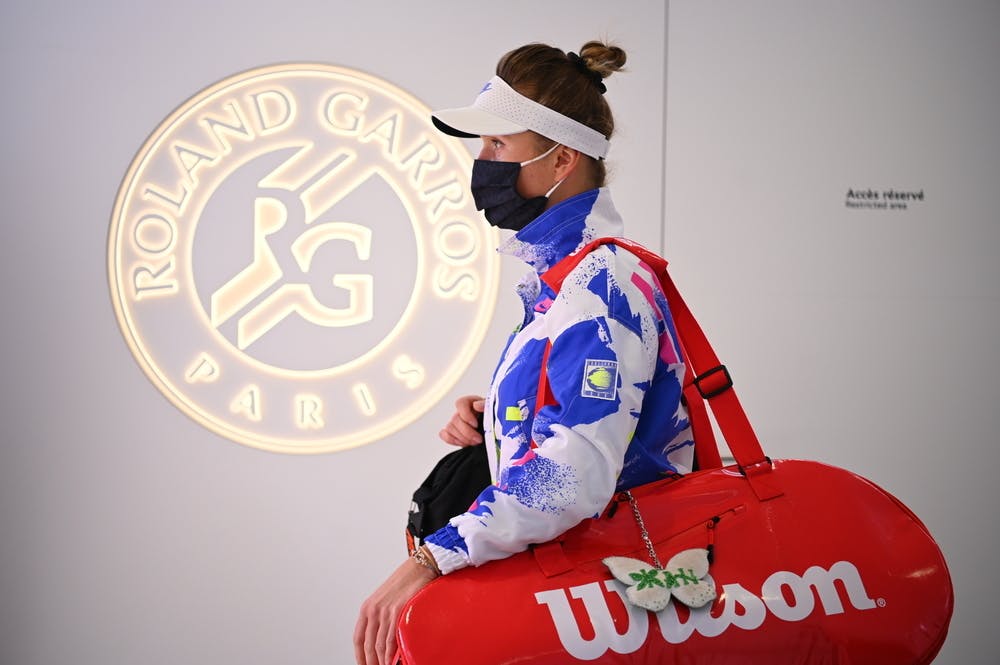 Elina Svitolina in the corridor at the entrance of the Philippe Chatrier court during 2020 Roland-Garros