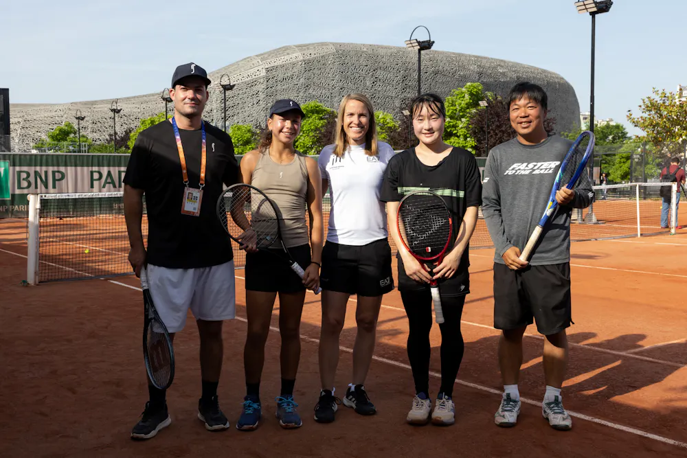 Sullevan Alves Bueno, Eduarda Gomes, Justine Henin & Yui Komada / Roland-Garros 2026 Sullevan Alves Bueno, Eduarda Gomes, Justine Henin & Yui Komada / Roland-Garros 2026