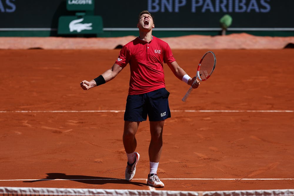 Hamad Medjedovic, 3e tour, qualifications, Roland-Garros 2024 Hamad Medjedovic, 3e tour, qualifications, Roland-Garros 2024