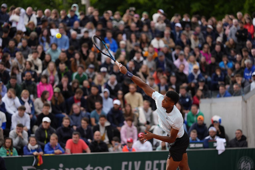 Giovanni Mpetshi Perricard, 1er tour Roland-Garros 2024 Giovanni Mpetshi Perricard, 1er tour Roland-Garros 2024