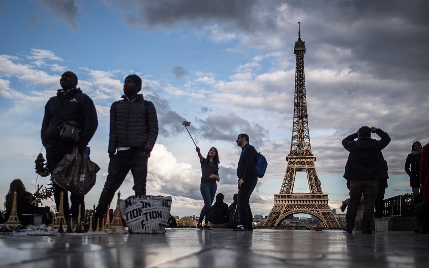 Tour Eiffel, Trocadero, Tourists at the Eiffel Tower in Paris.