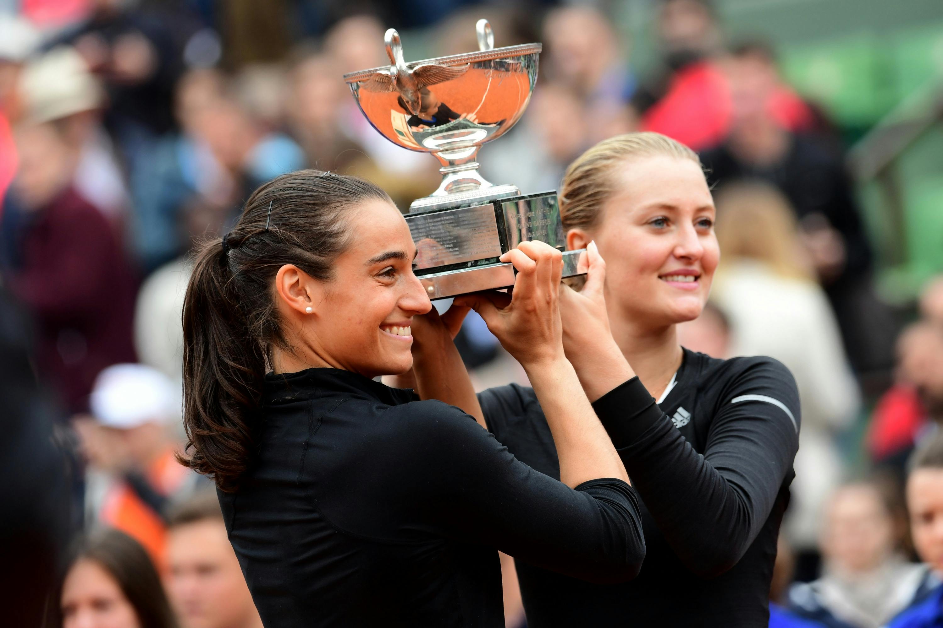 Caroline Garcia & Kristina Mladenovic / Remise des trophées, double dames, Roland-Garros 2016