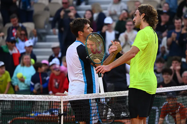 Matteo Gigante, Stefanos Tsitsipas / Deuxième tour, Roland-Garros 2025 Matteo Gigante, Stefanos Tsitsipas / Deuxième tour, Roland-Garros 2025