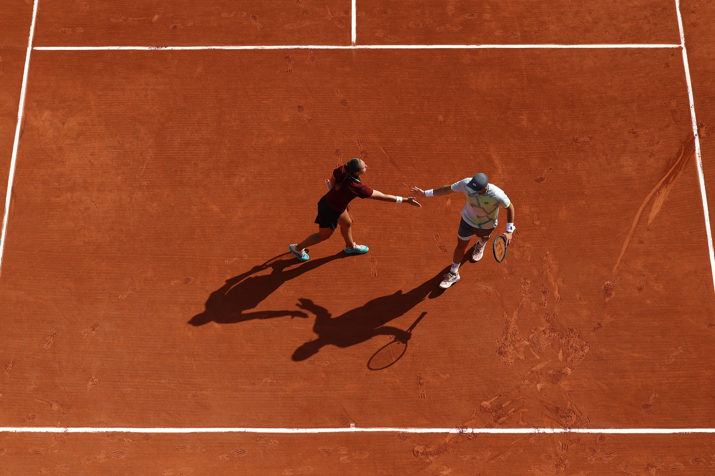 20250531_RG_AF_6105 Diane Parry, Harold Mayot Mixed Doubles R2