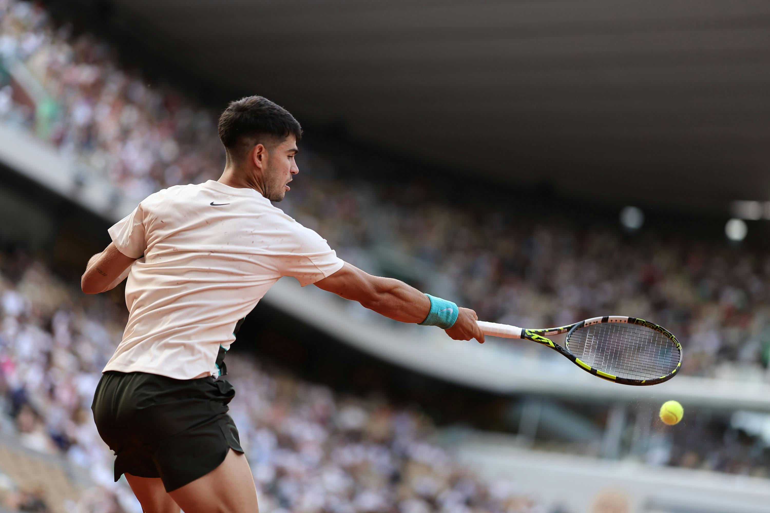 Carlos Alcaraz, Roland-Garros 2025, fourth round