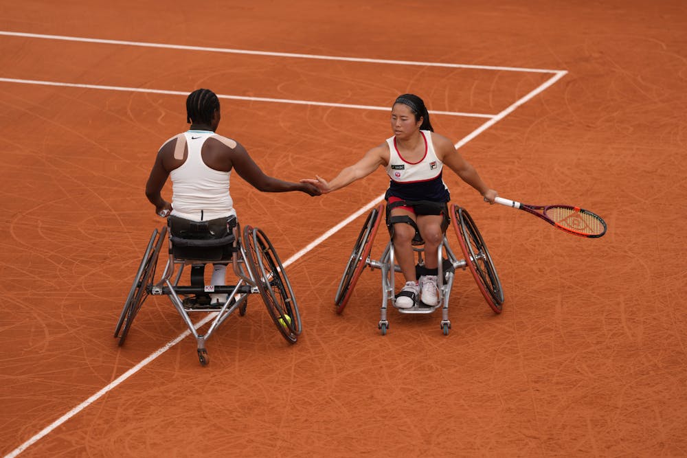 Kgothatso Montjane, Yui Kamiji women's wheelchair doubles R1