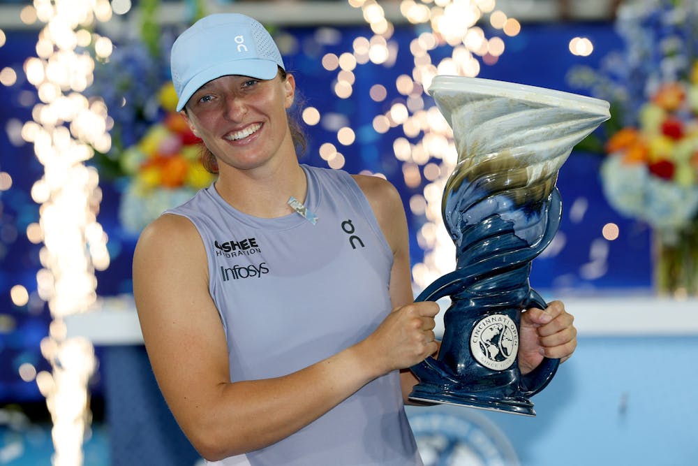 Iga Swiatek / Trophée, Cincinnati 2025