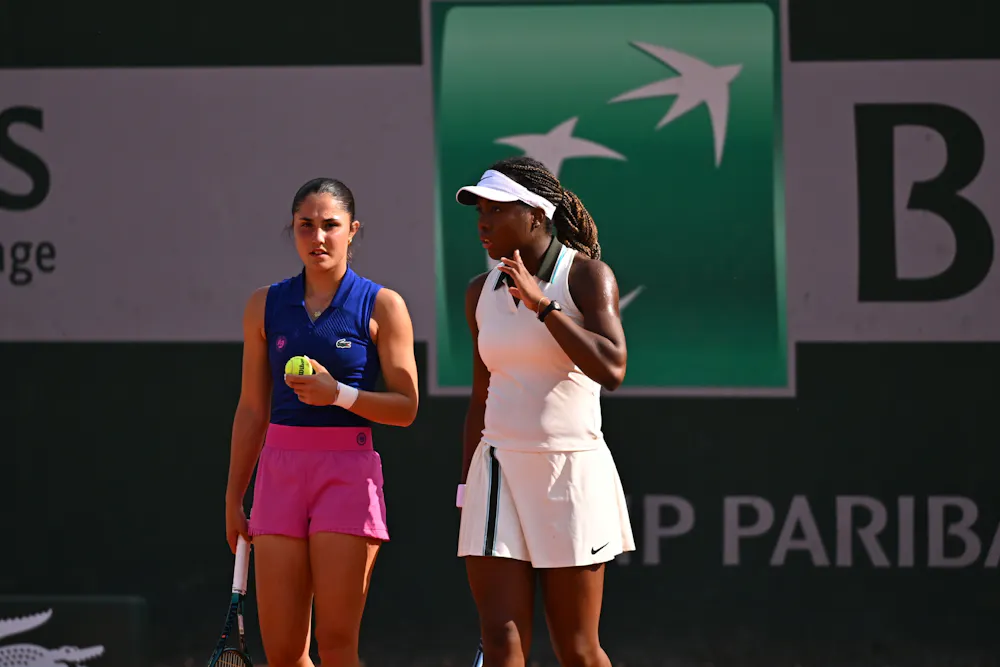Eleejah Inisan & Daphnée Mpetshi Perricard / Premier tour double filles Roland-Garros 2025 Eleejah Inisan & Daphnée Mpetshi Perricard / Premier tour double filles Roland-Garros 2025