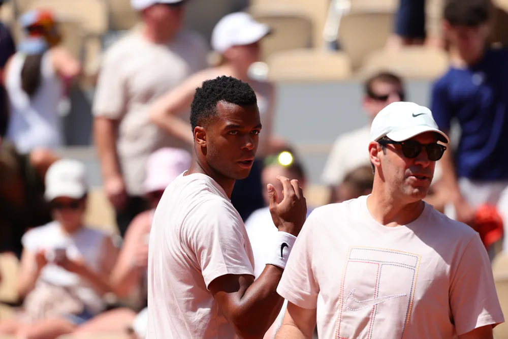 Giovanni Mpetshi Perricard and coach Greg Rusedski, Roland-Garros 2026 practice Giovanni Mpetshi Perricard and coach Greg Rusedski, Roland-Garros 2026 practice