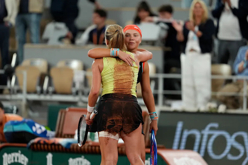 Maja Chwalinska, Diana Shnaider, SF, Roland-Garros 2026