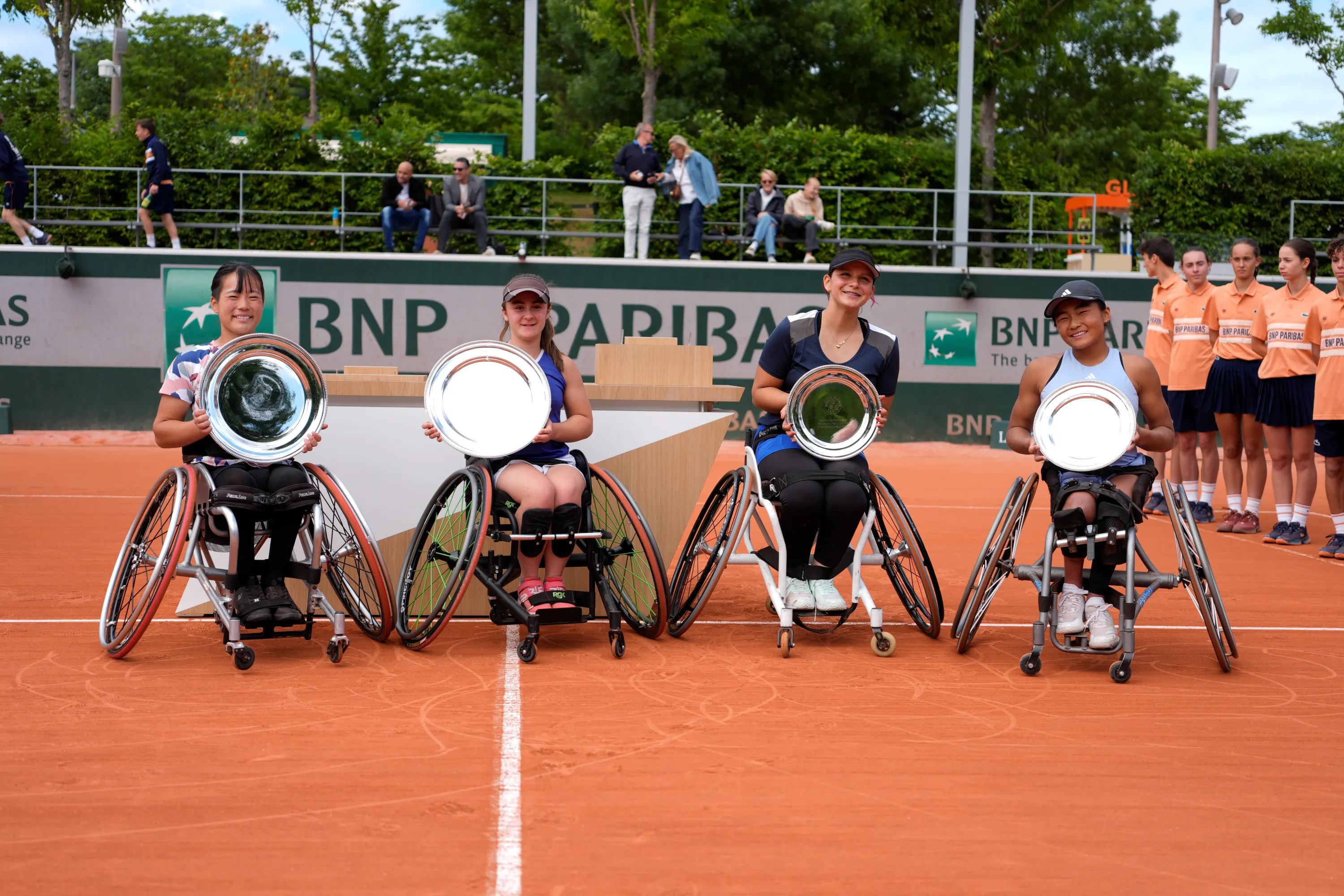 Luna Gryp, Seira Matsuoka, Paula Michelle Lopez Meza et Lucy Heald / Tennis-fauteuil / double filles finale Roland-Garros 2026 