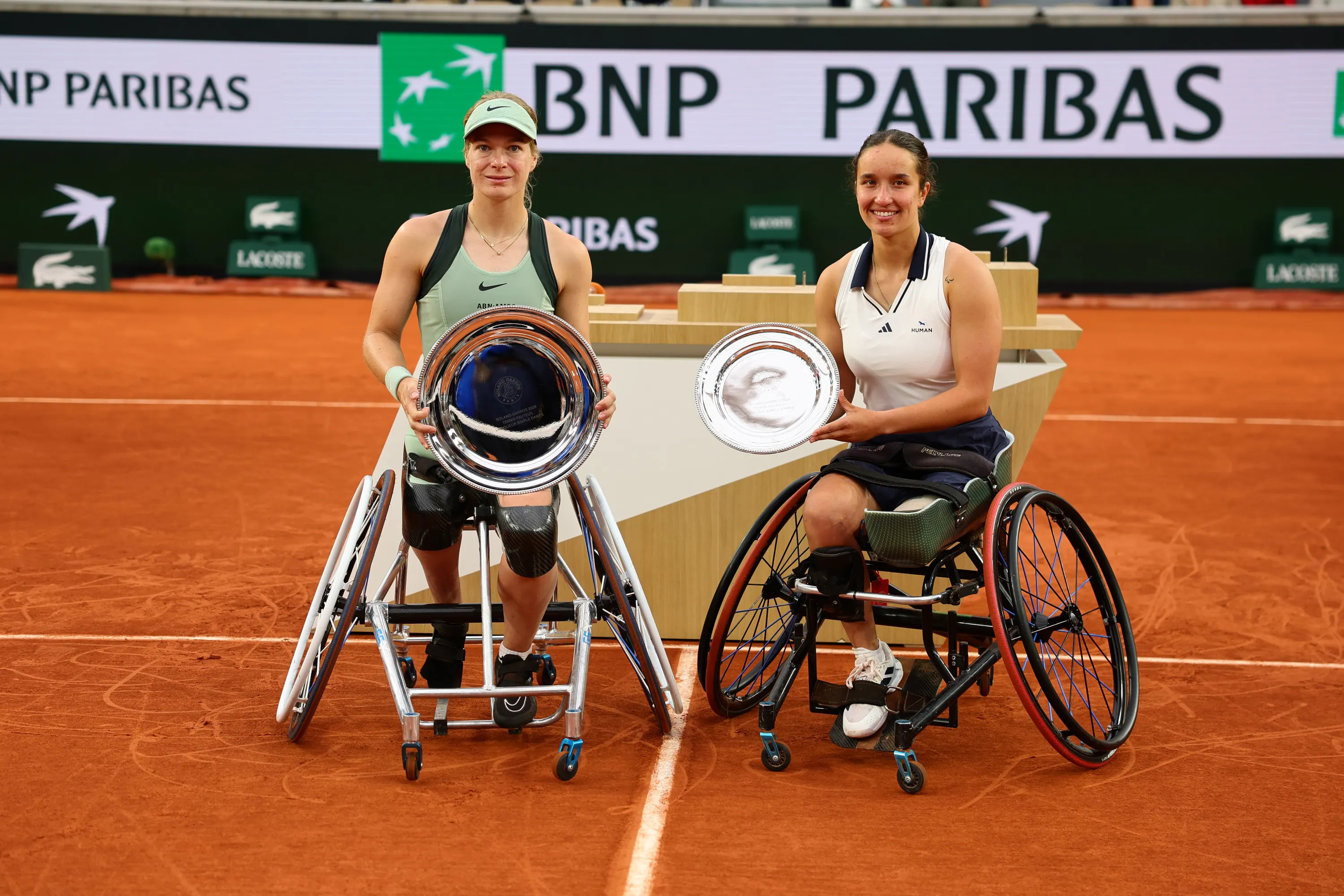 Diede de Groot & Ksénia Chasteau / Tennis-fauteuil - simple dames - trophées - Roland-Garros 2026 