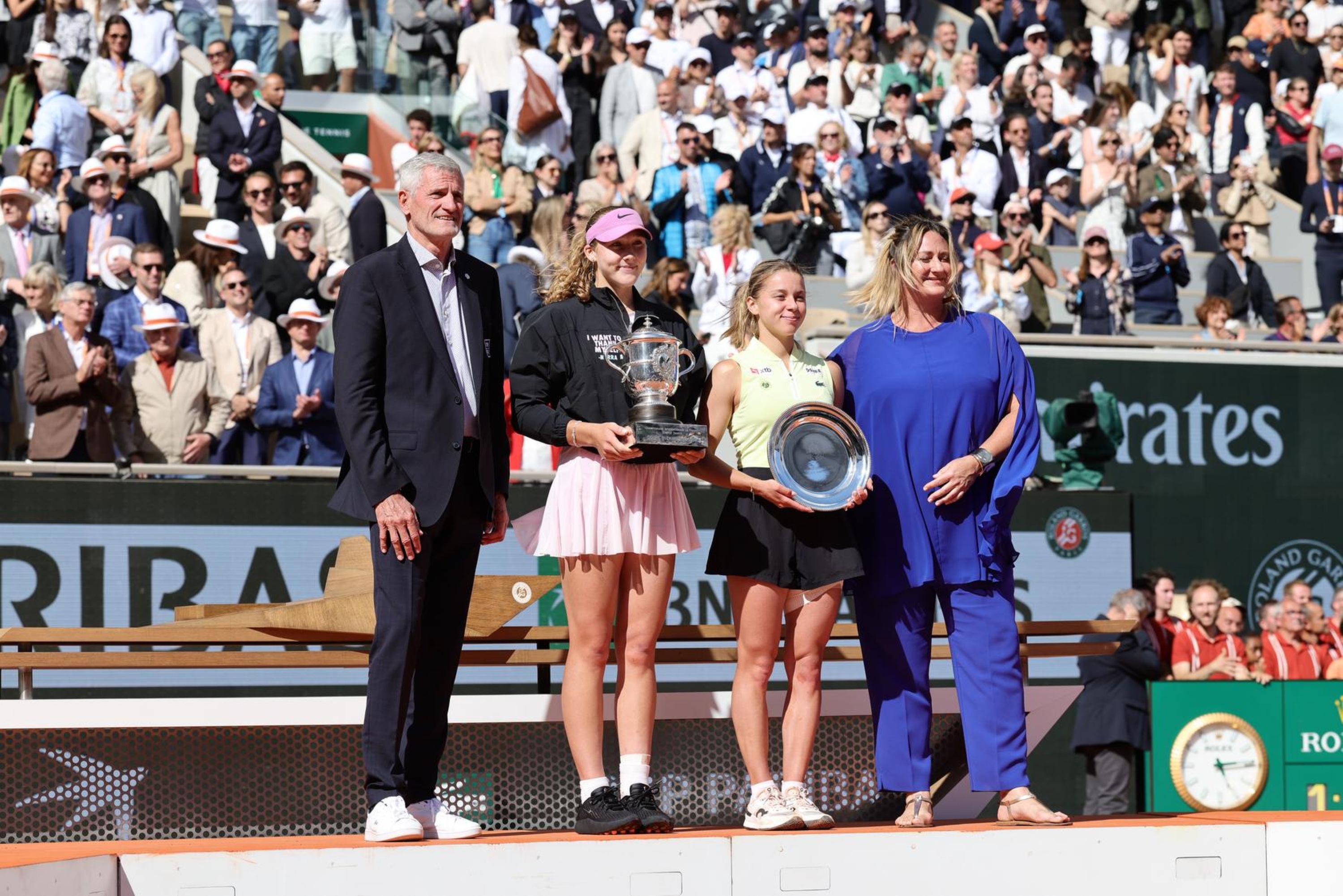 Gilles Moretton, Mirra Andreeva, Maja Chwalinska & Mary Pierce / Simple dames - finale - remise des trophées - Roland-Garros 2026