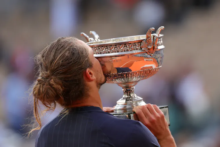 Alexander Zverev / Roland-Garros 2026, simple messieurs / coupe des Mousquetaires Alexander Zverev / Roland-Garros 2026, simple messieurs / coupe des Mousquetaires