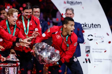 Félix Auger-Aliassime & l'équipe du Canada / Victoire Coupe Davis 2022
