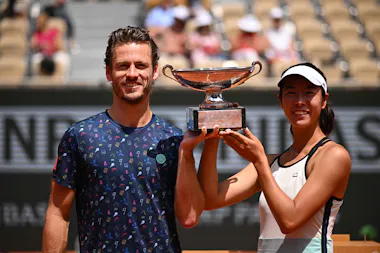 Ena Shibahara et Wesley Koolhof / Victoire double mixte Roland-Garros 2022 Ena Shibahara et Wesley Koolhof / Victoire double mixte Roland-Garros 2022