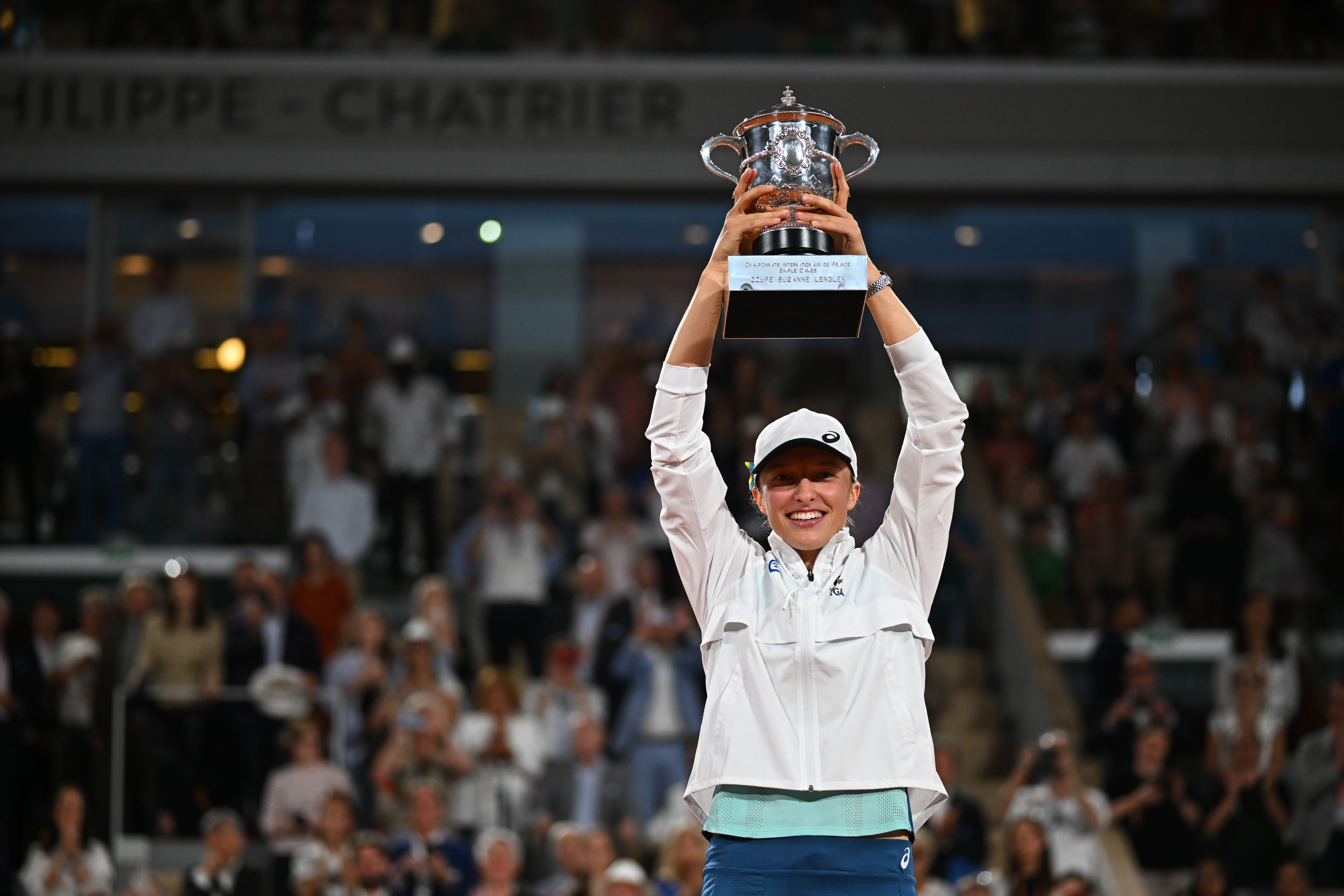 Queen Iga Reigns Again - Roland-Garros - The 2023 Roland-Garros ...