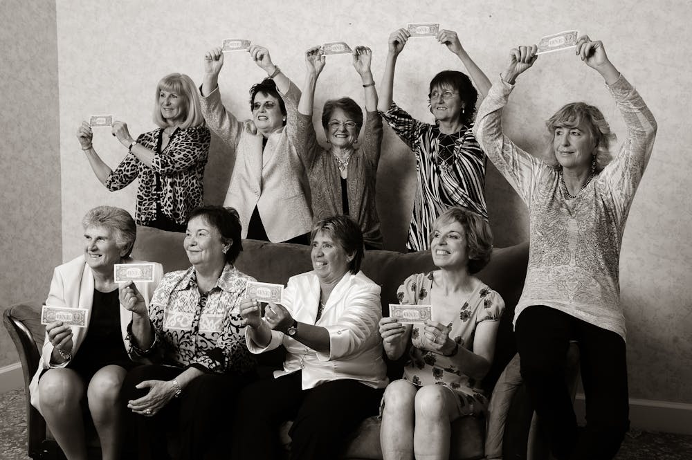 Original 9 : clockwise from top left: Valerie Ziegenfuss, Billie Jean King, Nancy Richey, Peaches Bartkowicz, Kristy Pigeon, Julie Heldman, Rosie Casals, Kerry Melville Reid, Judy Dalton. 