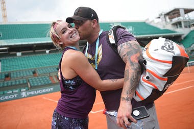 Bethanie Mattek-Sands et son mari Justin sur le court Philippe-Chatrier, entraînement / practice Roland-Garros 2018