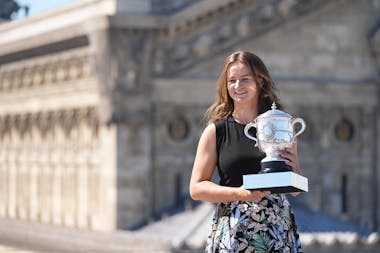 Barbora Krejcikova, Roland Garros 2021, trophy shoot