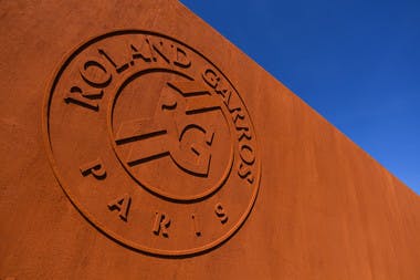 Roland-Garros Paris logo.