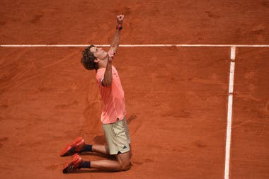 Alexander Zverev célèbre sa victoire face à Karen Khachanov, Roland-Garros 2018