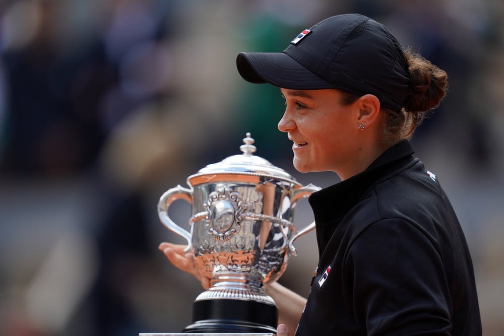 Ashleigh Barty's profile with her Roland-Garros trophy