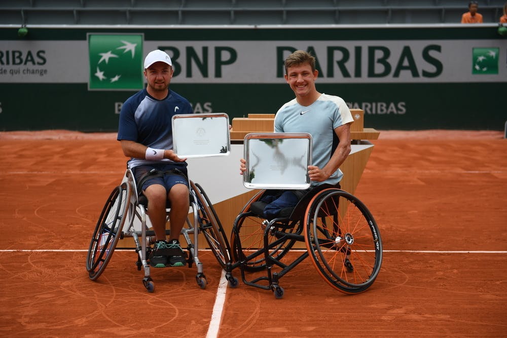 Niels Vink, Sam Schroder, trophées, finale, simple messieurs, quad, tennis-fauteuil, Roland-Garros 2022
