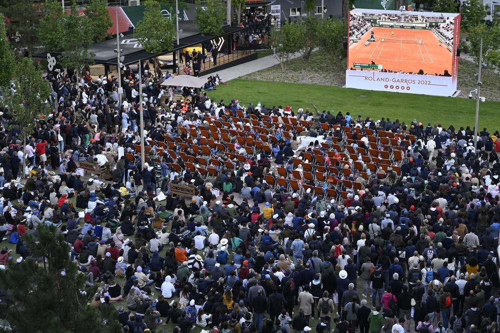 écran géant Roland-Garros 2022