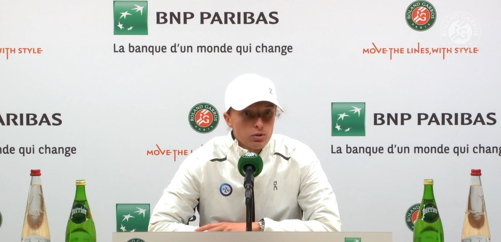 Iga Swiatek, third round, press, Roland-Garros 2023