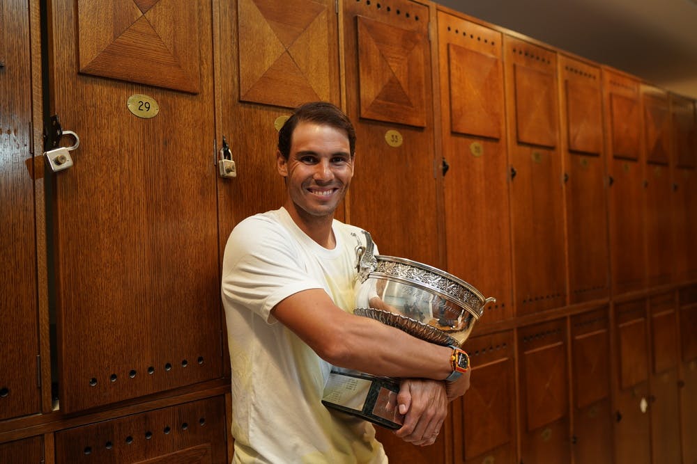 Rafael Nadal posing in the locker after the 2019 Roland-Garros final