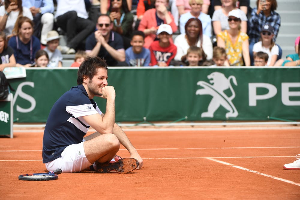 French singer Vianney takes part in Stars, Set and Match on Roland-Garros Kids Day.