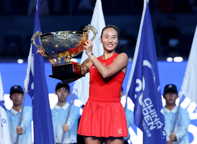 Qinwen Zheng / Photocall trophée - WTA 1000 Pékin Qinwen Zheng / Photocall trophée - WTA 1000 Pékin