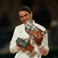 Rafael Nadal with the trophy / Roland-Garros 2020