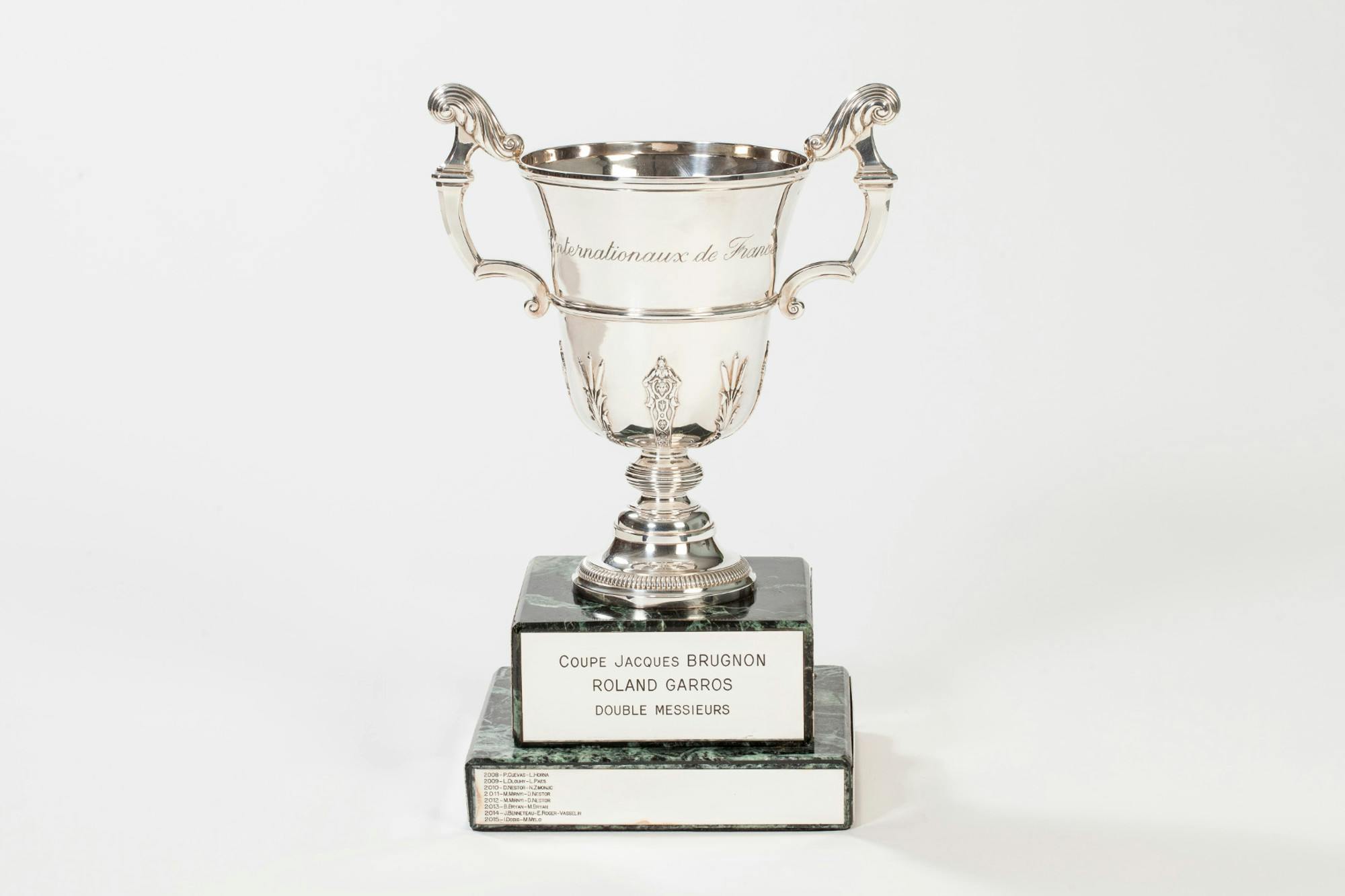 coupe Jacques-Brugnon double messieurs trophée Roland-Garros / Jacques Brugnon's cup men's doubles Roland-Garros trophy.
