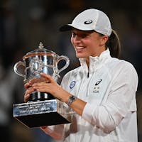Iga Swiatek, trophée, finale, Roland-Garros 2022
