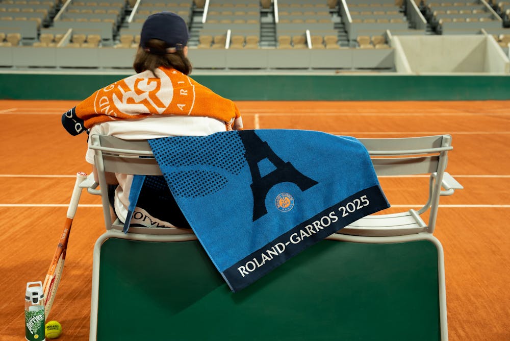 Serviette officielle Carré Blanc / Roland-Garros 2025 Serviette officielle Carré Blanc / Roland-Garros 2025