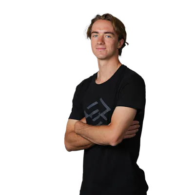L.NEUMAYER player