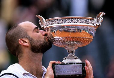 X \ Louis Vuitton ב-X: The Roland-Garros French Open trophy