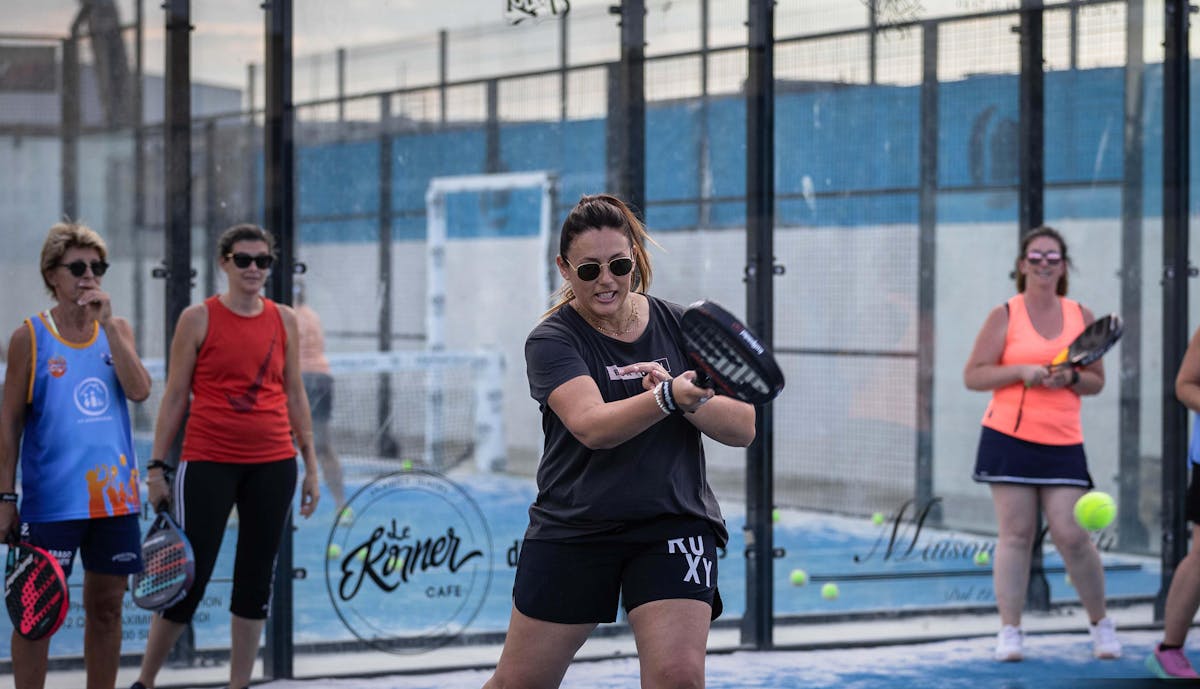 Padel féminin : de nouvelles initiations en 2023 ! | Fédération française de tennis