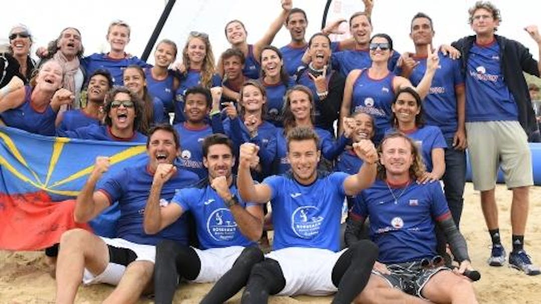 Beach tennis : la Nouvelle-Aquitaine prive la Réunion d&#039;un sans-faute | Fédération française de tennis